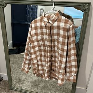 J Crew women’s plaid flannel shirt with side and breast pockets! New wot